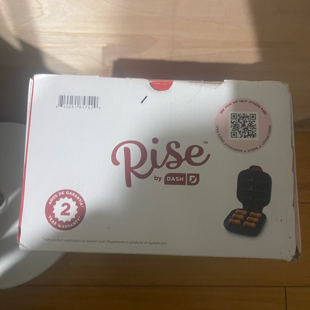 Dash Rise Waffle Maker - White and Red